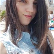 Laureata in tecnico di laboratorio biomedico e specializzata in nutrizione e alimentazione, offre lezioni in matematica, scienze e biologia per bambini e ragazzi fino alla terza media